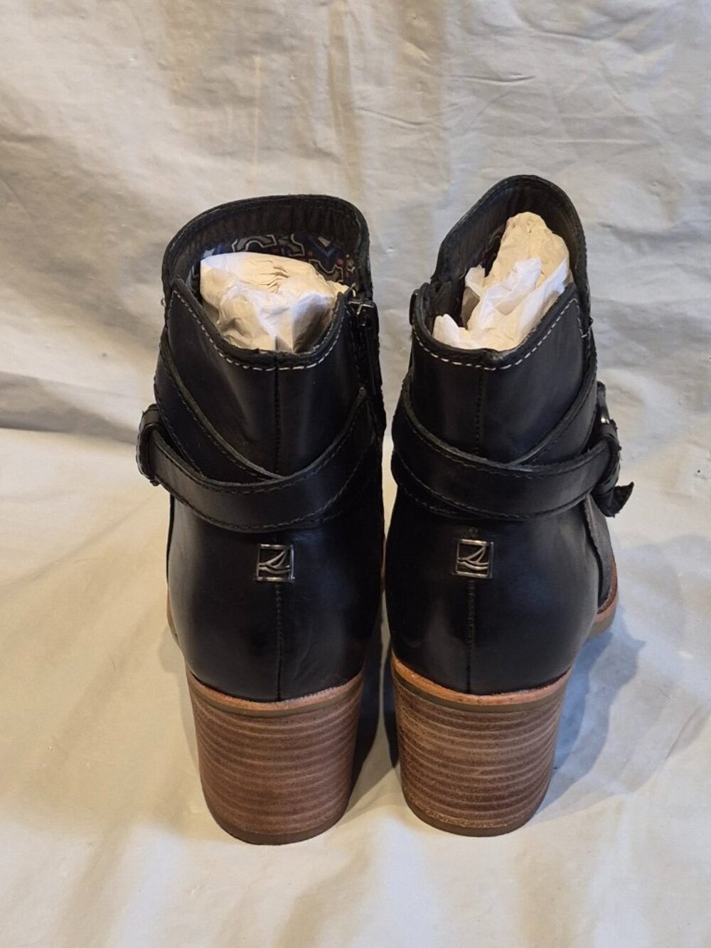 New In Box sz 7M Sperry Top-Sider Black Onyx Chelton Leather Booties - Picture 4 of 10